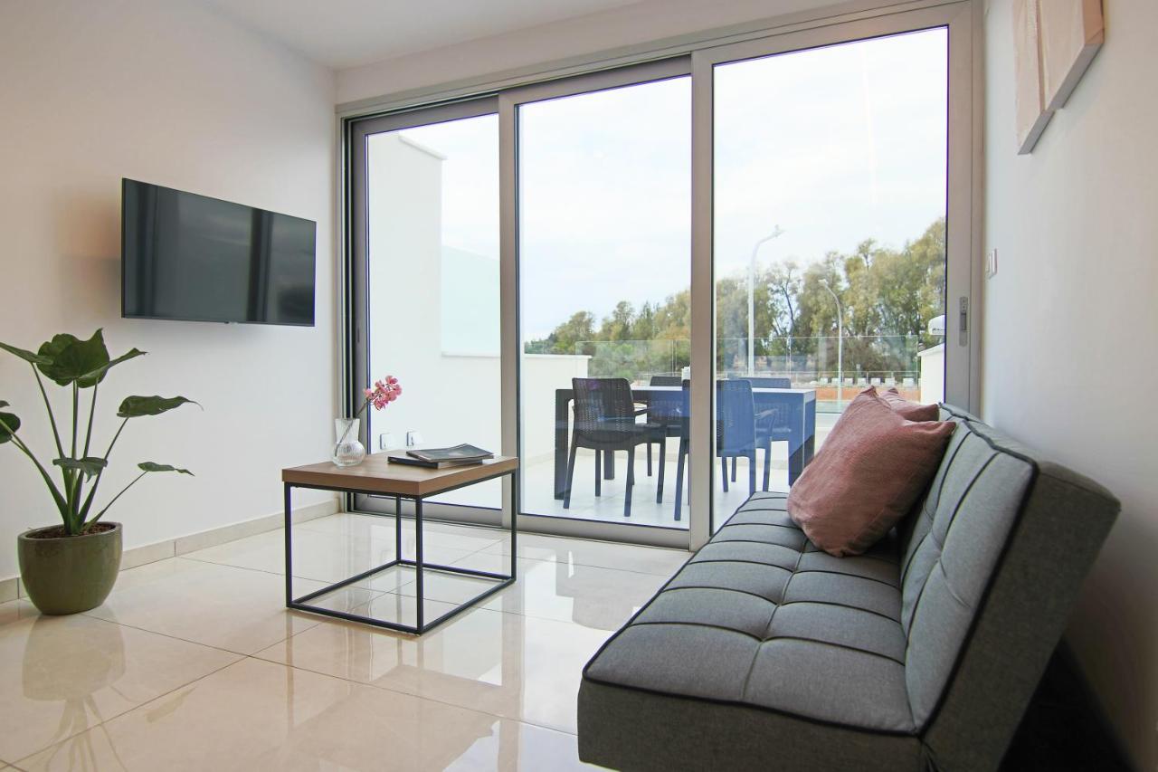 Phaedrus Living - Seaside Luxury Flat Harbour 108 Lägenhet Paphos Exteriör bild